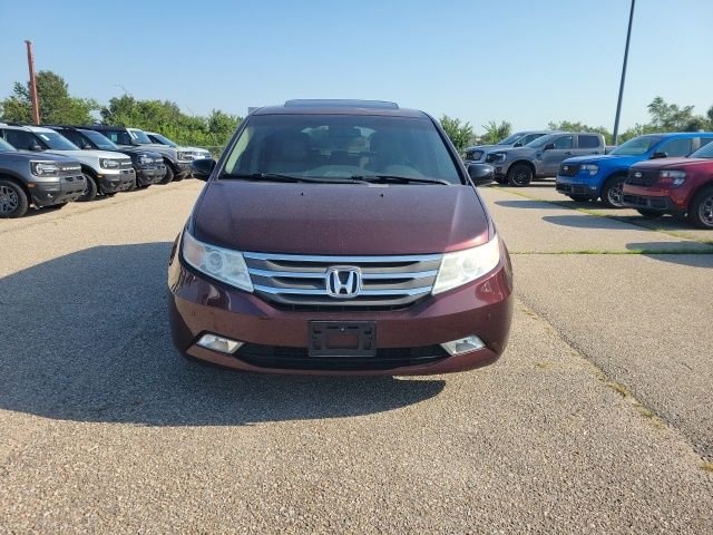 Used 2012 Dark Cherry Pearl II Honda Touring image 17
