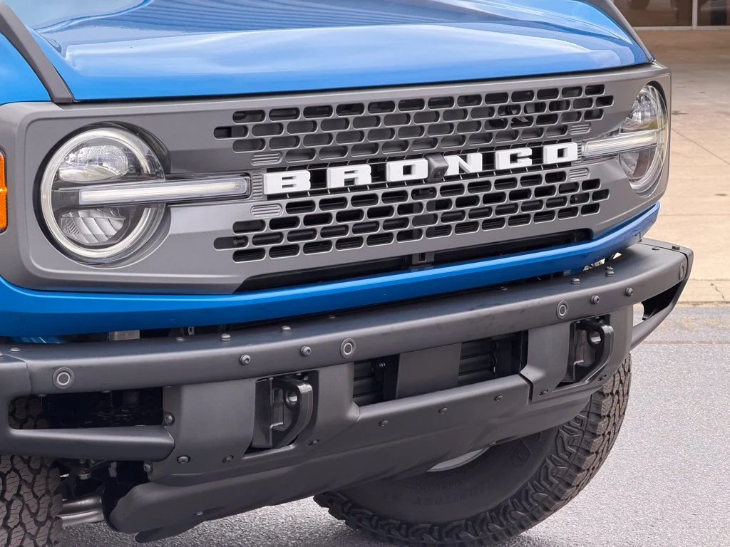 Used 2025 Blue Ford Badlands image 14