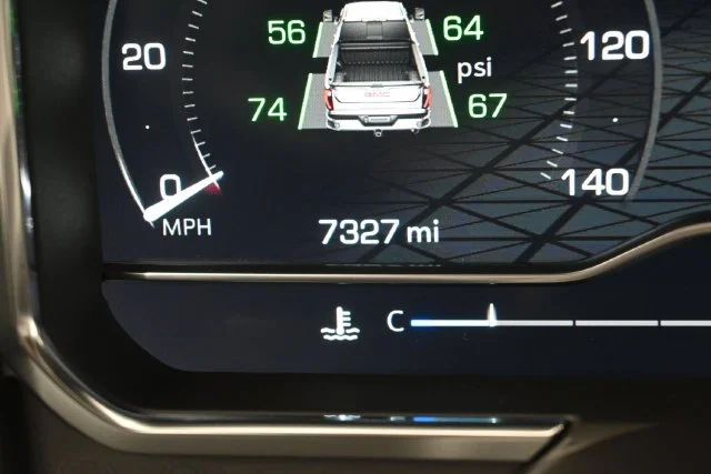 Used 2025 Summit White GMC AT4 image 15