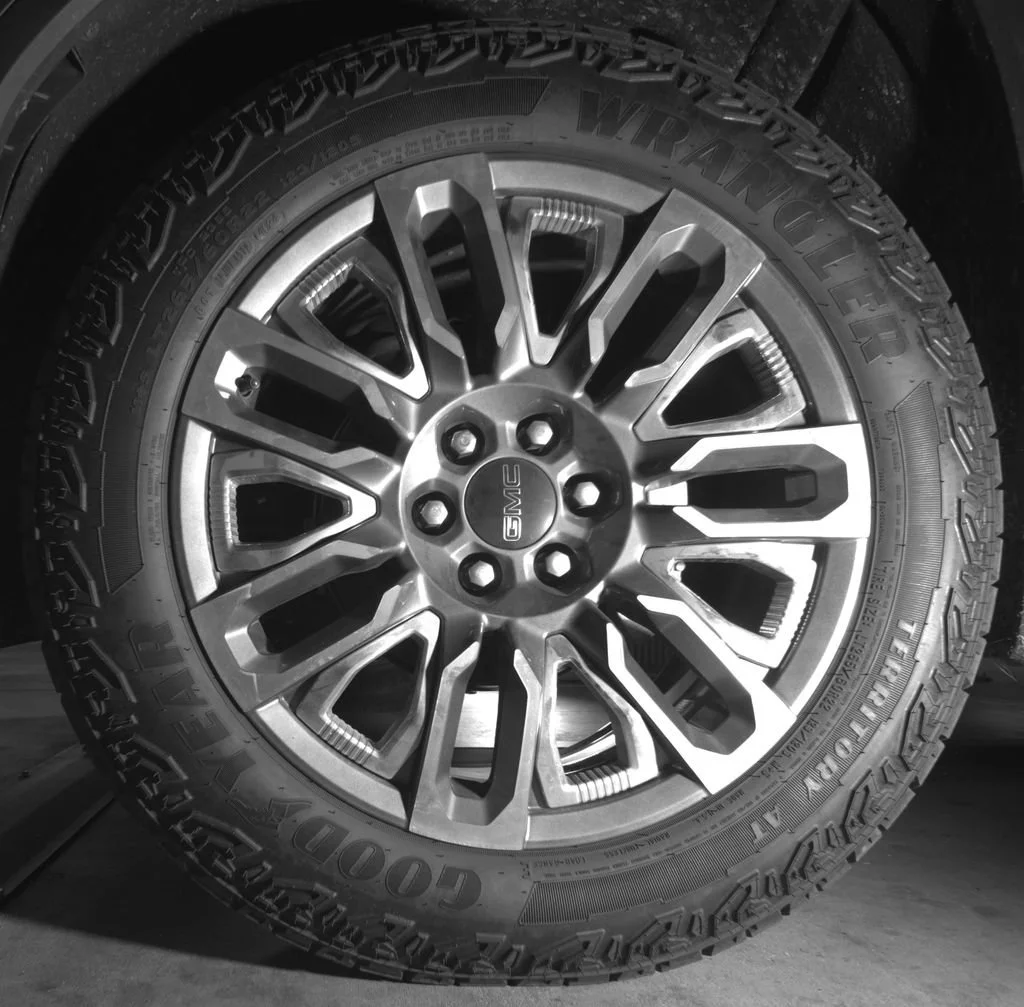 Used 2023 Titanium Rush Metallic GMC Denali Ultimate image 12