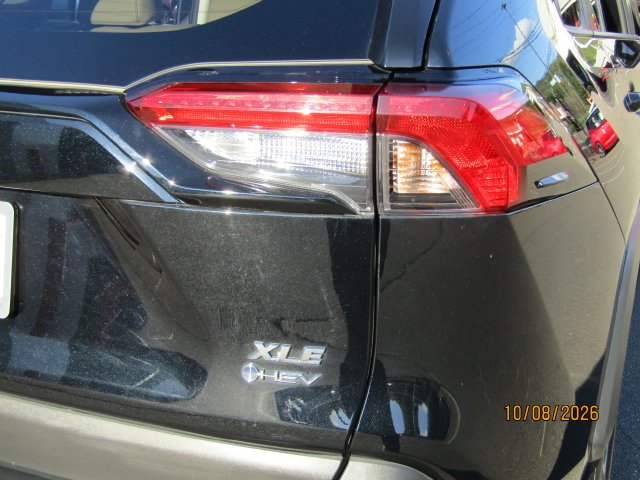 Used 2025 Midnight Black Metallic Toyota XLE Premium image 7