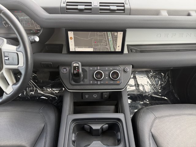 Used 2023 Eiger Grey Metallic Land Rover S image 15