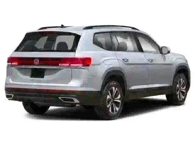 New 2026 Silver Mist Metallic Volkswagen 2.0T SE image 2