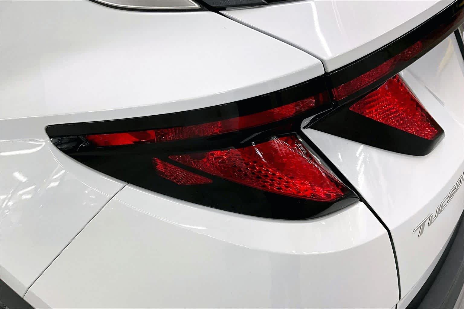 Used 2026 Serenity White Pearl Hyundai SEL image 29
