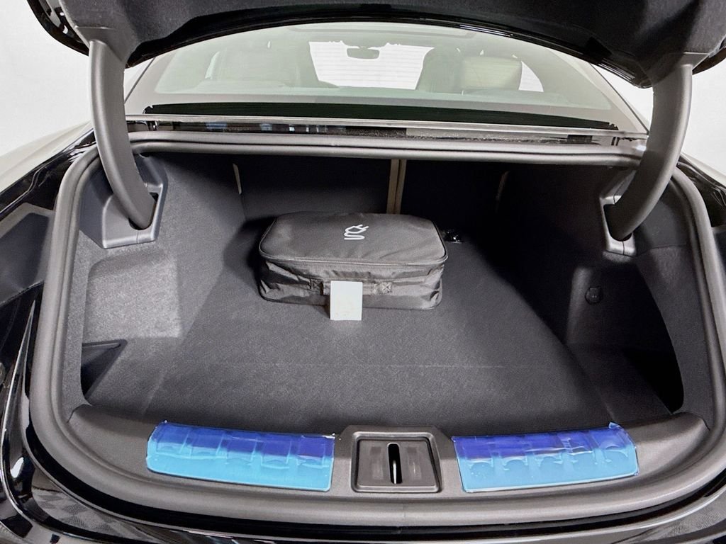 Used 2025 Black Porsche  image 26