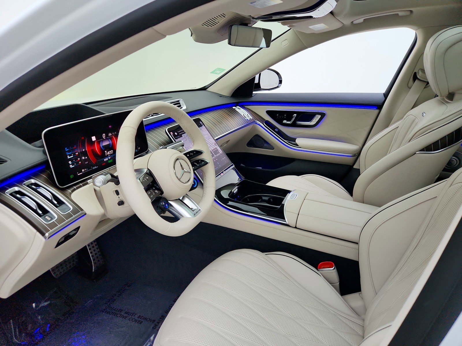 New 2026 MANUFAKTUR Moonlight White Metallic Mercedes-Benz AMG® S 63 E 4MATIC Sedan image 41