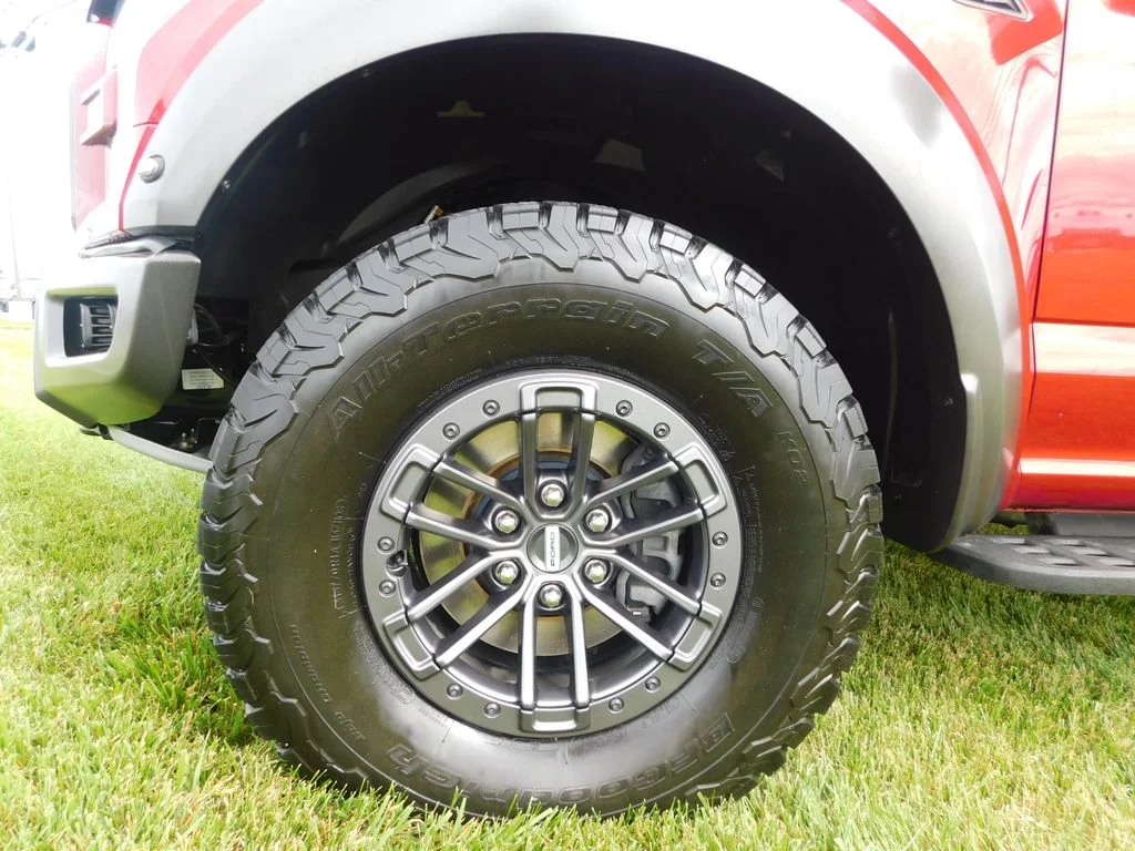 Used 2019 Red Ford Raptor image 14