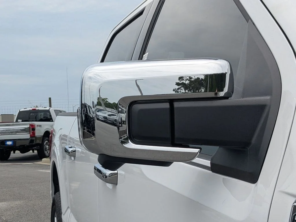 New 2026 Oxford White Ford Lariat image 11