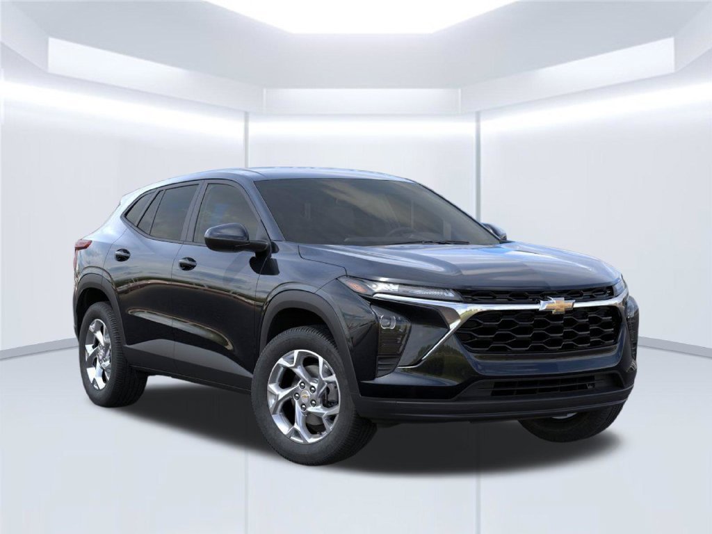 2026 Chevrolet Trax LS - Photo 11