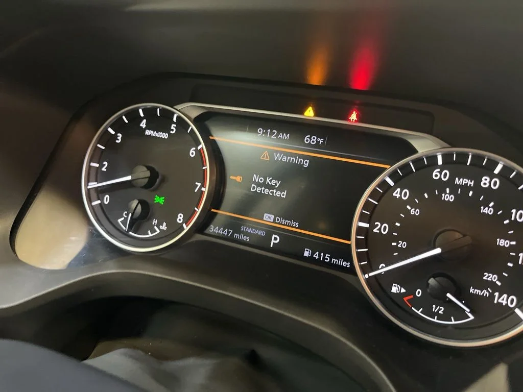 Used 2025 Silver Nissan SV image 19