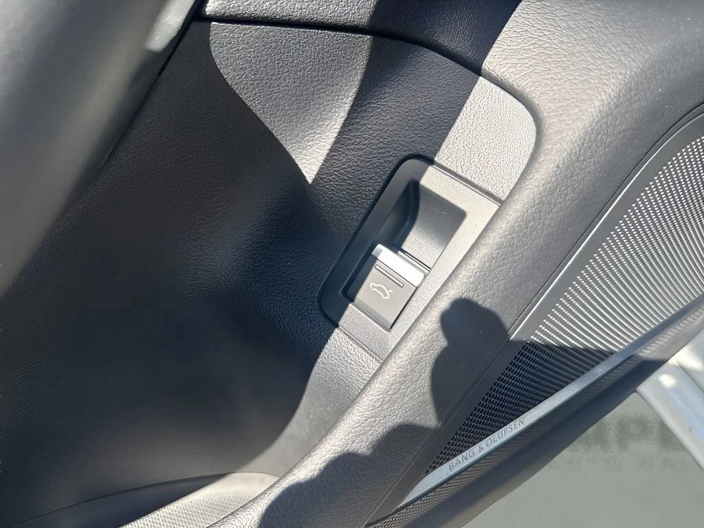 Used 2021  Audi Premium Plus image 31