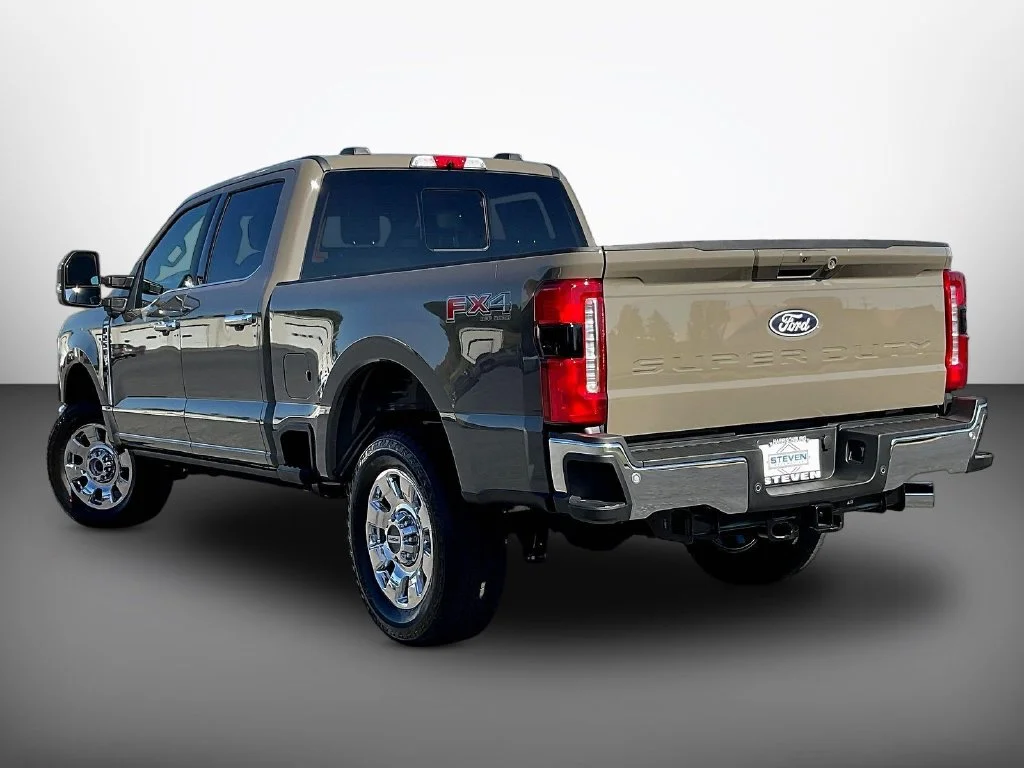 New 2027 Marsh Gray Metallic Ford F-250® Lariat® image 3