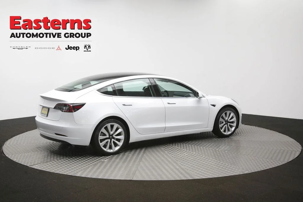 Used 2019 White Tesla Standard Range Plus image 36