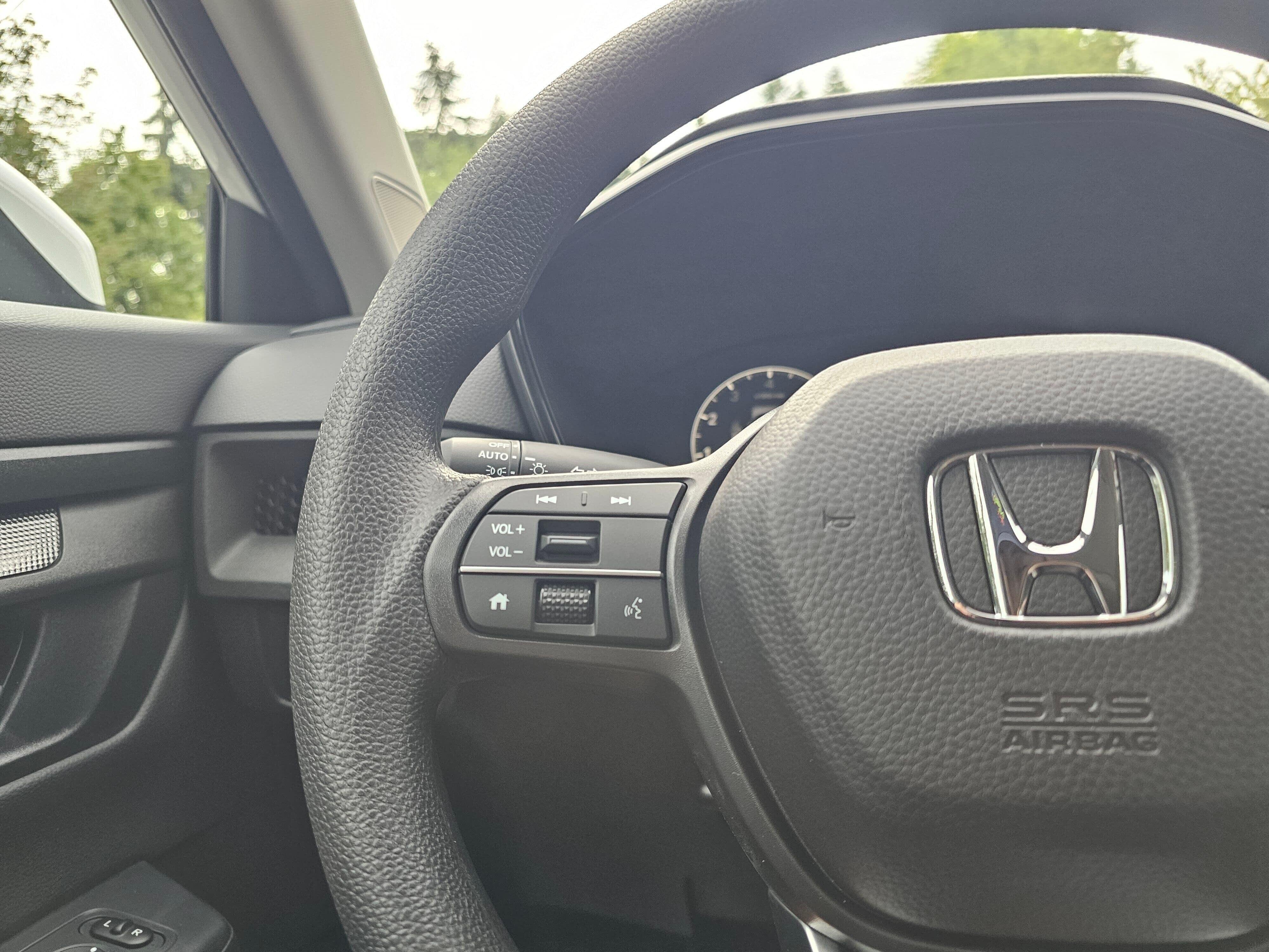 New 2026 Platinum White Pearl Honda EX image 32