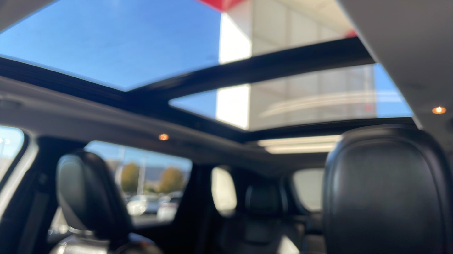 Used 2019 Gray Jeep Trailhawk image 31