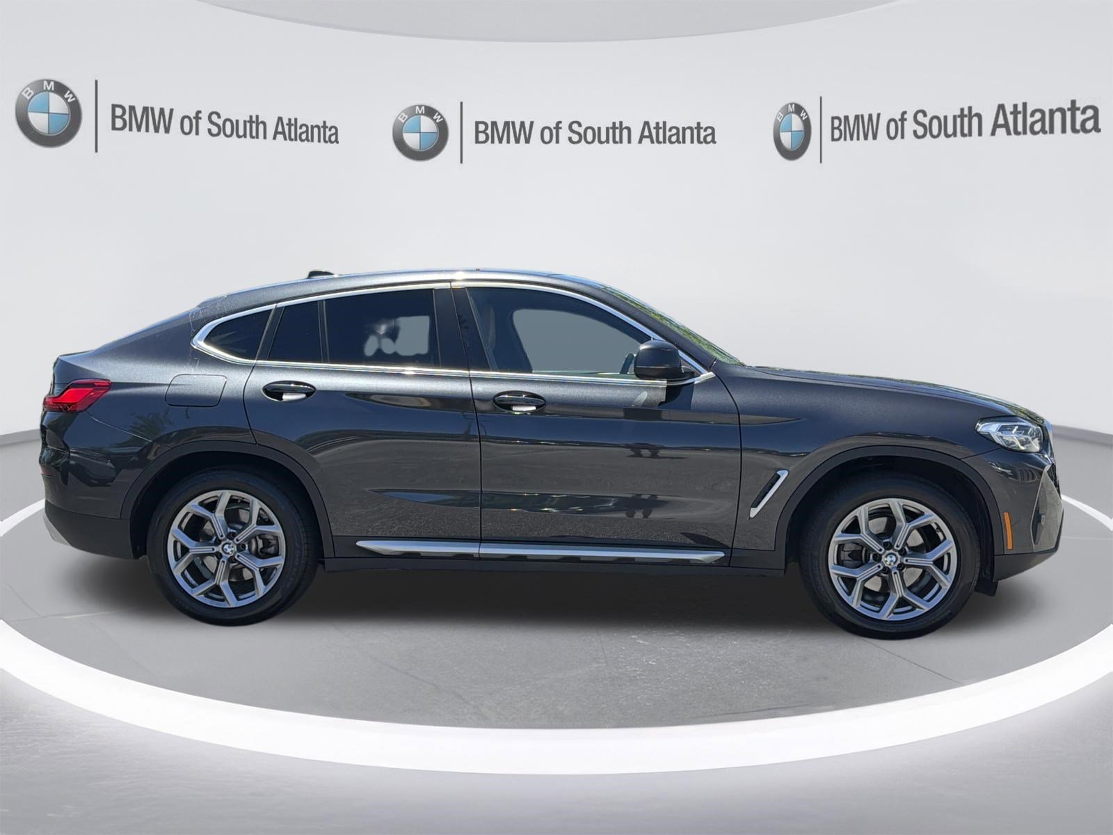 Used 2025 Dark Graphite Metallic BMW xDrive30i image 30