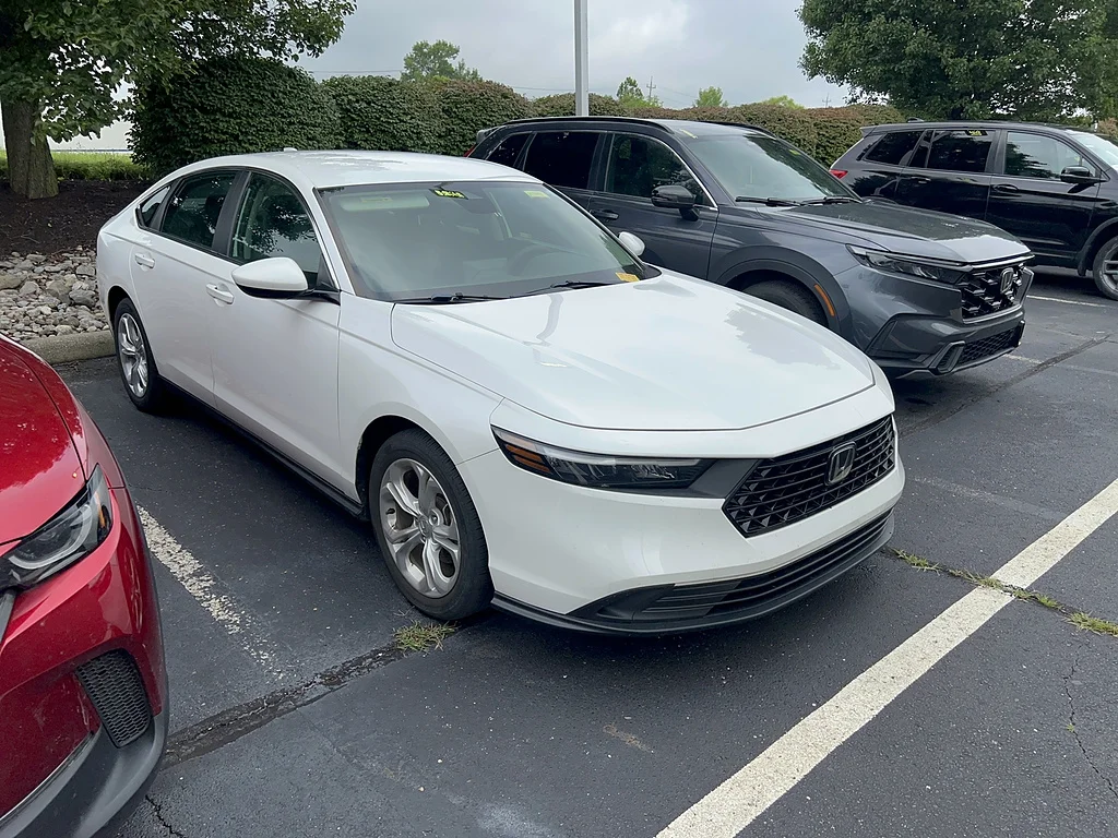 Certified Used 2023 WHITE Honda LX image 29