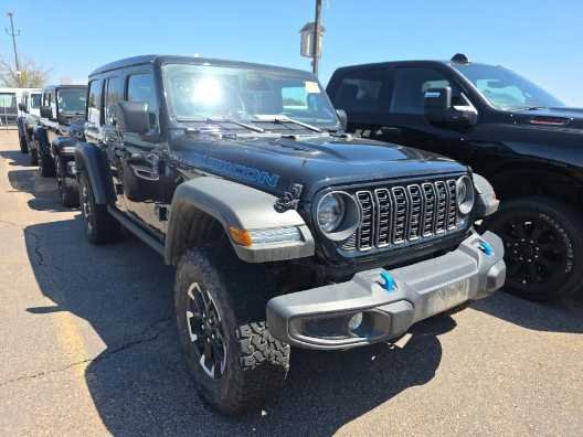 Used 2025 Black Clearcoat Jeep Rubicon image 3