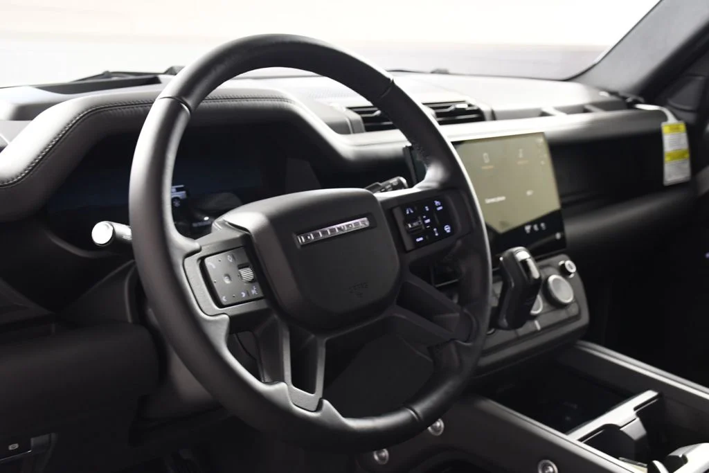 New 2026 Borasco Grey Land Rover X-Dynamic SE image 13