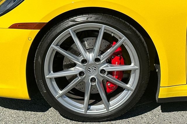 Used 2023  Porsche Carrera 4S image 32