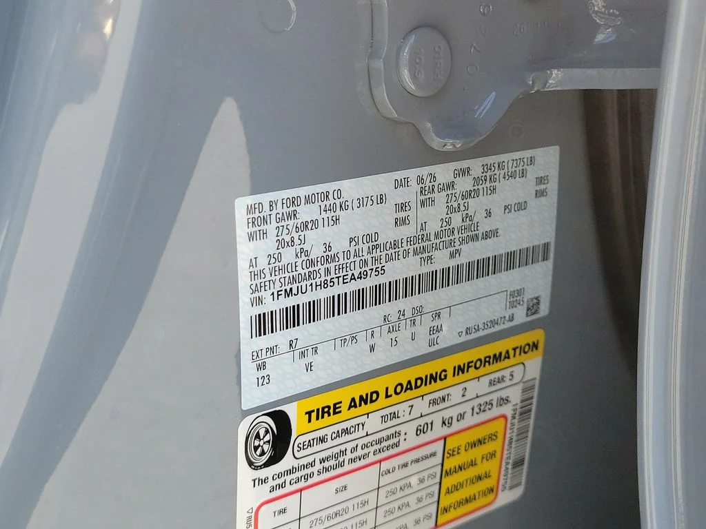 New 2026 Glacier Gray Metallic Tri-Coat Ford Active image 28
