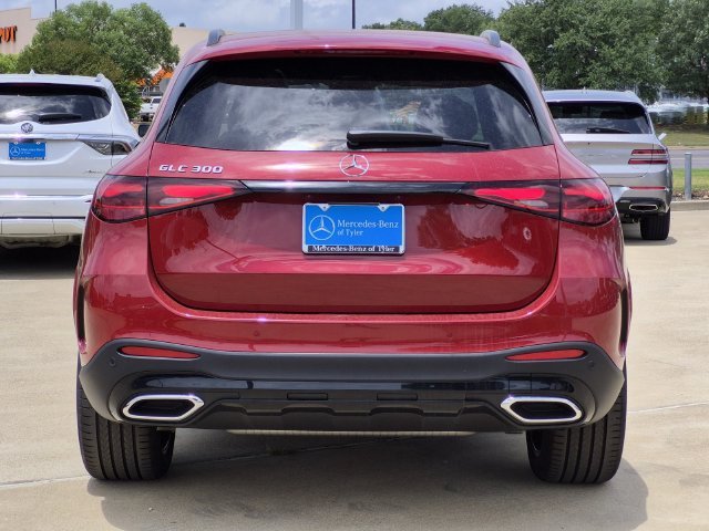 New 2026 MANUFAKTUR Patagonia Red Metallic Mercedes-Benz GLC 300 image 40