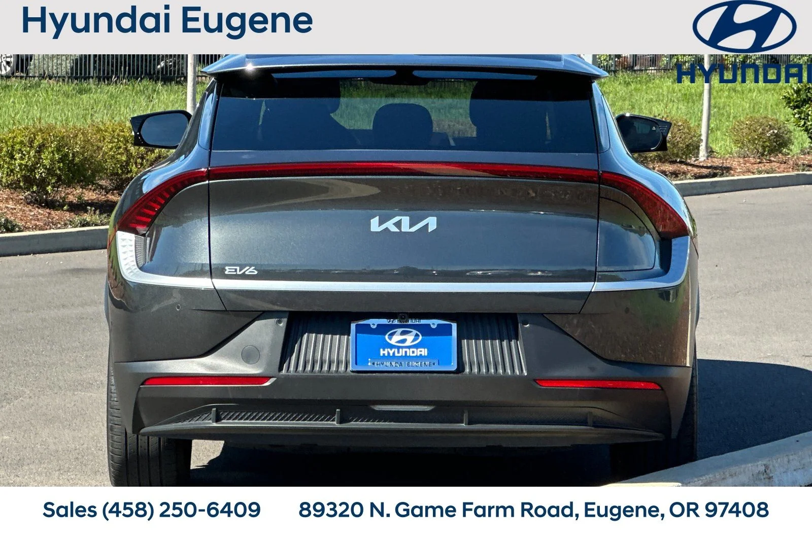 Used 2023 Gray Kia Light image 4