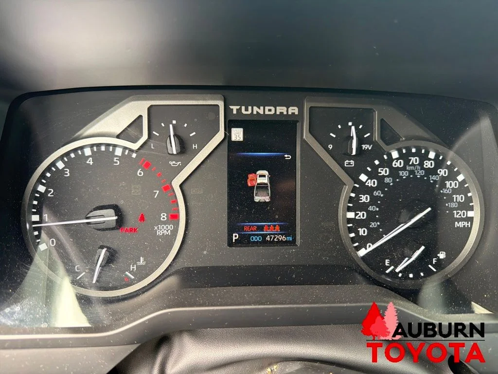 Used 2023 Green Toyota Limited image 16