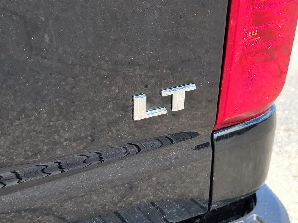Used 2025 Black Chevrolet LT image 9