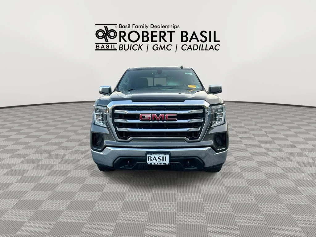 Used 2019 Gray GMC SLE image 3