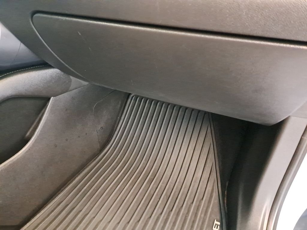 Used 2022 Silver Chevrolet LT image 36