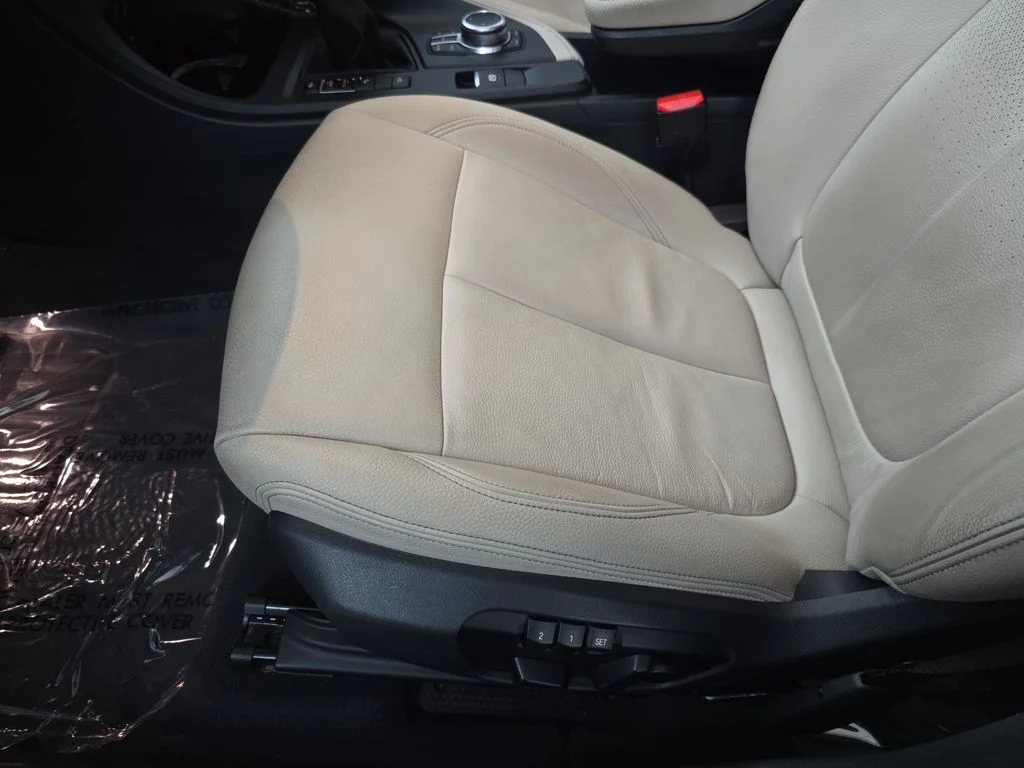 Used 2019 Mediterranean Blue Metallic BMW xDrive28i image 30