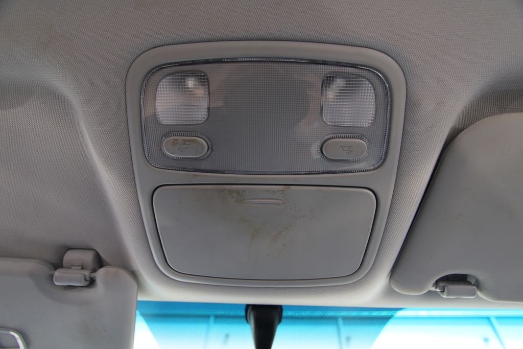Used 2009 Gray Kia LX image 27