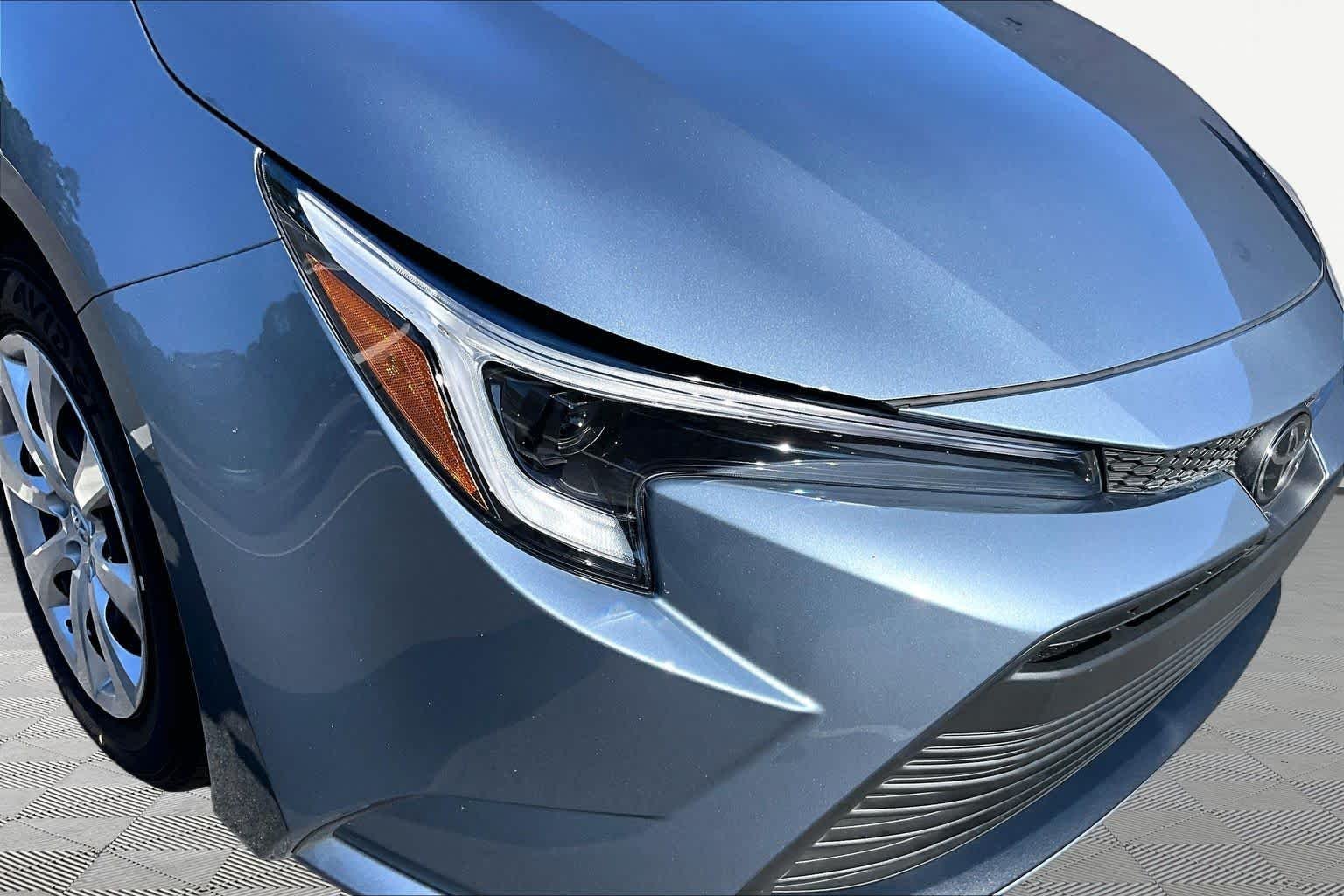 Used 2026 Celestite Toyota Hybrid LE image 28