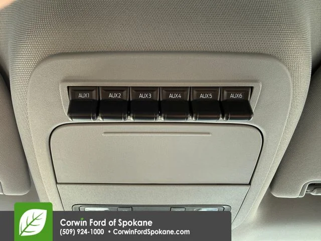 New 2026 Oxford White Ford XLT image 30
