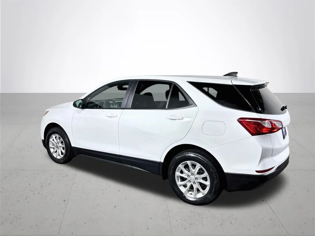 Used 2021 White Chevrolet LS image 8
