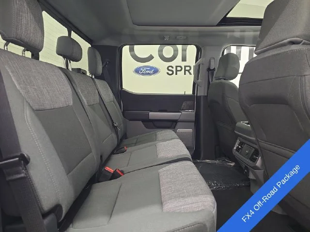New 2026 Oxford White Ford F-250® XLT image 14