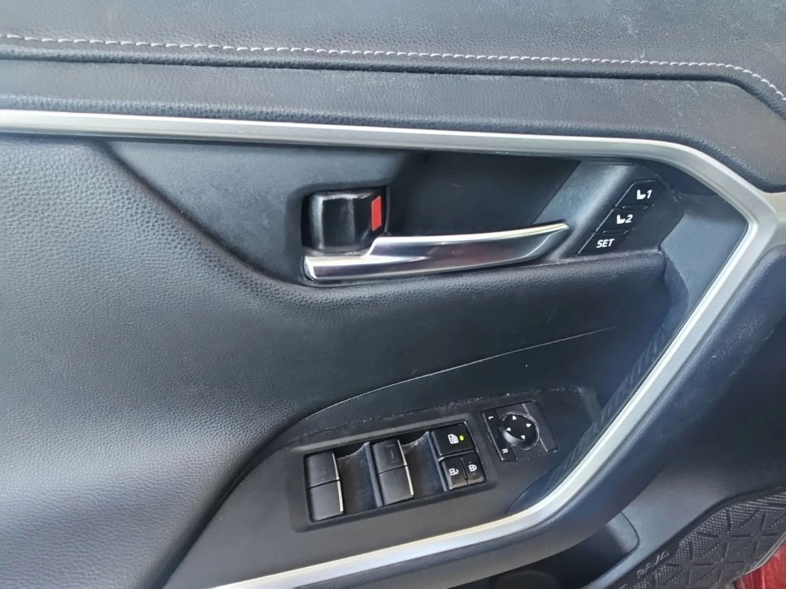 Used 2019 Red Toyota Limited image 5