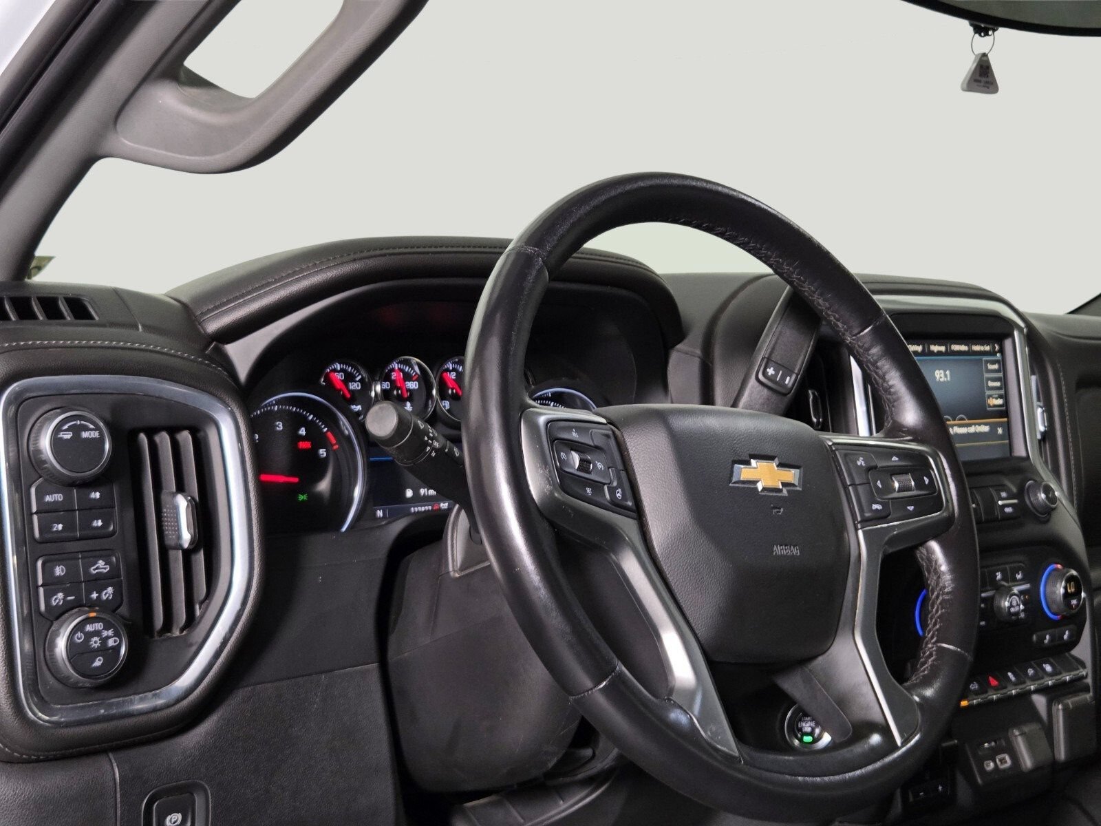 Used 2021 SUMMIT WHITE Chevrolet LTZ image 11