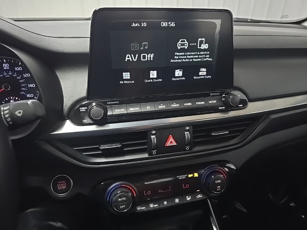 Used 2019 Red Kia EX image 24