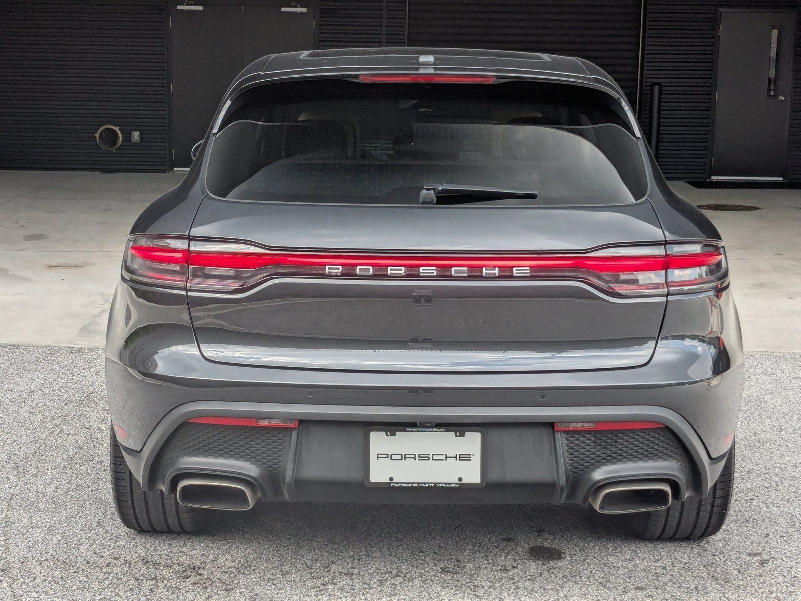 Used 2023 Volcano Grey Metallic Porsche  image 10