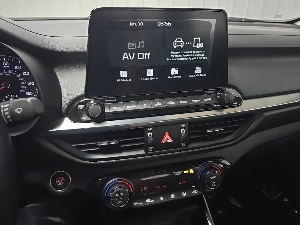 Used 2019 Red Kia EX image 24