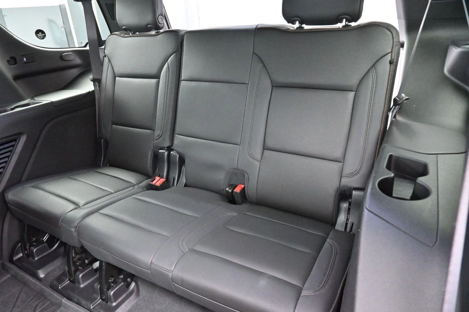 Used 2024 Summit White Chevrolet High Country image 35