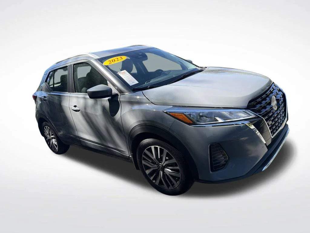 Used 2023 Boulder Gray Nissan SV image 4