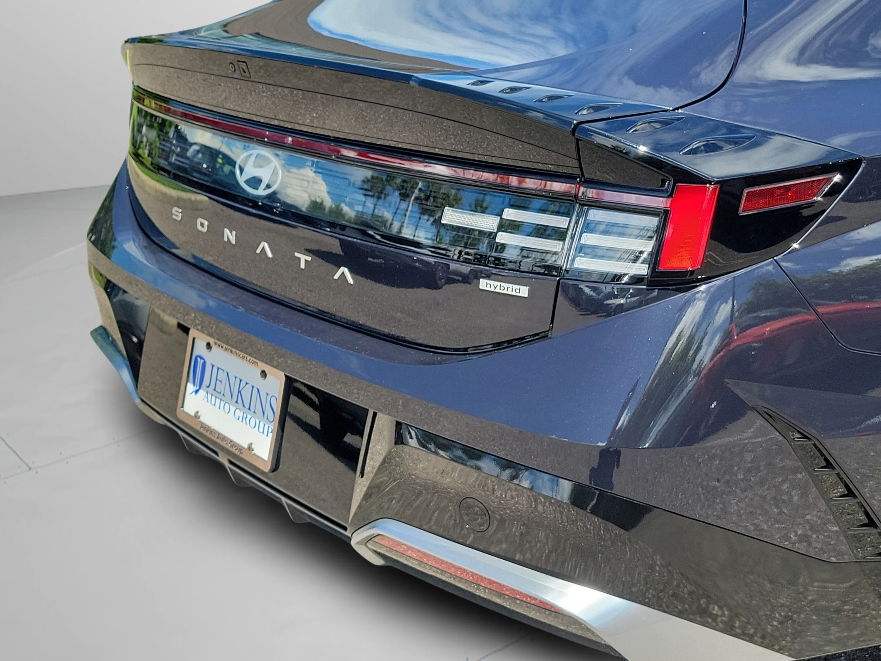 Used 2025 Carbon Blue Hyundai SEL image 12