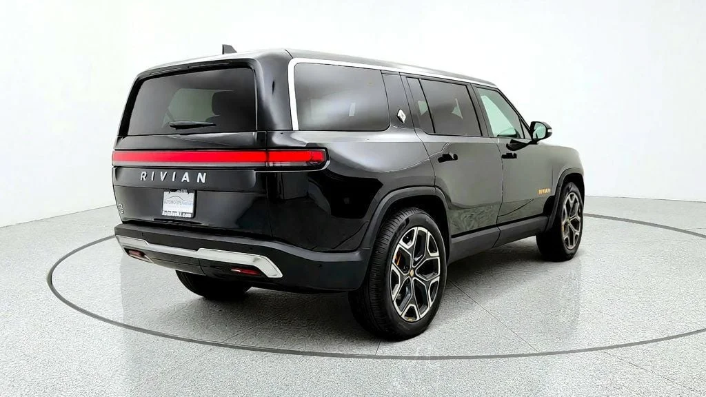 Used 2023 Midnight Rivian Launch Edition AWD image 5