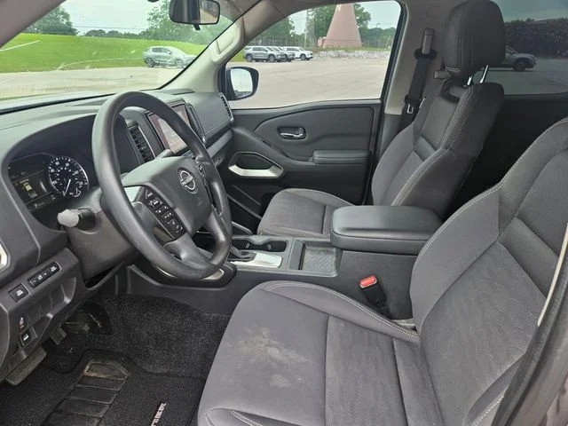 Used 2022 Gray Nissan SV image 9
