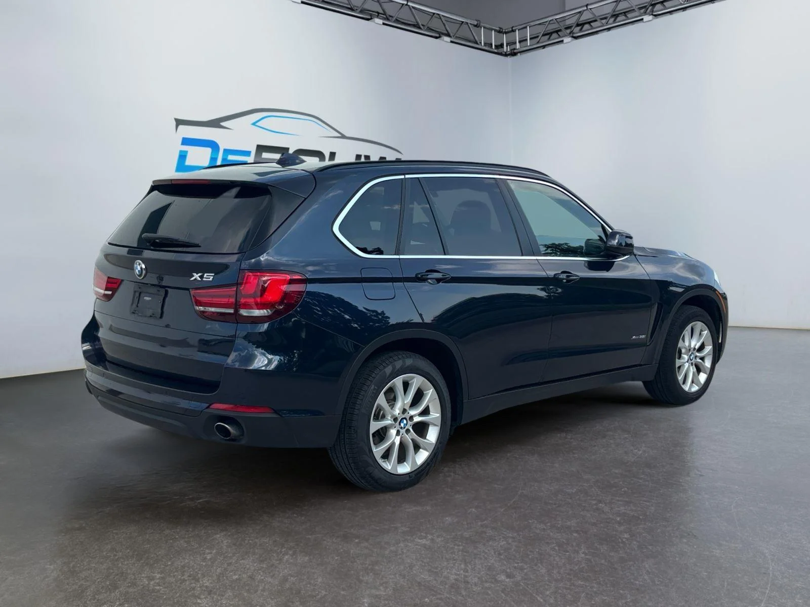 Used 2016 Imperial Blue Metallic BMW xDrive35i image 3