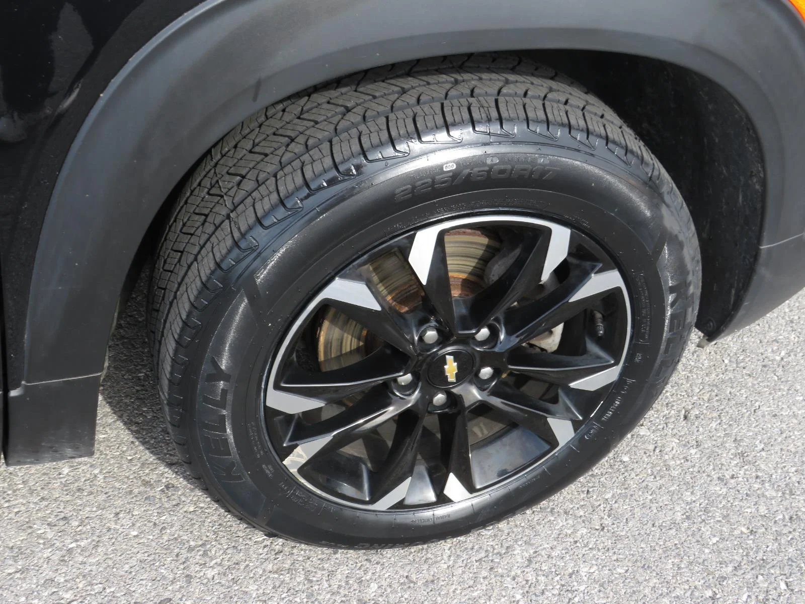 Used 2021 Mosaic Black Metallic Chevrolet LT image 13