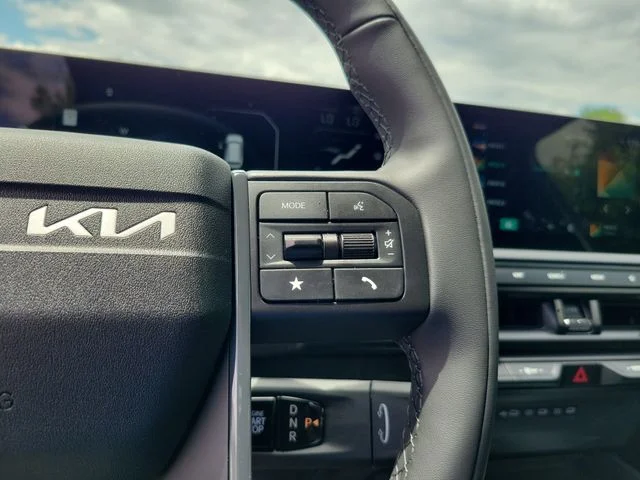 New 2027 Glacial White Pearl Kia X-LINE SX PRESTIGE image 19